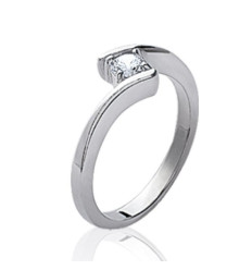 Bague argent massif 925 rhodié et oxyde de zirconium