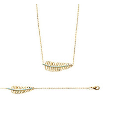 Collier plaqué or 750 3 microns et pierre de synthèse longueur 45 cm